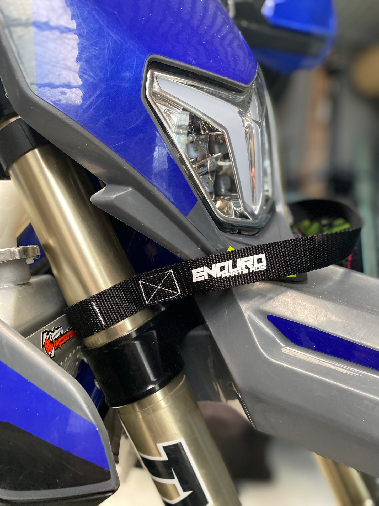 Front Fork Pull Strap
